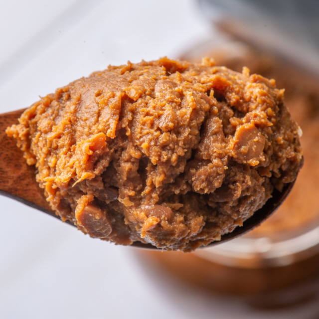옛날 시골 국산 콩 [ 연된장 1kg ] 된장찌개 저염 한식 전통 집 재래식 된장 - 상세 이미지 5
