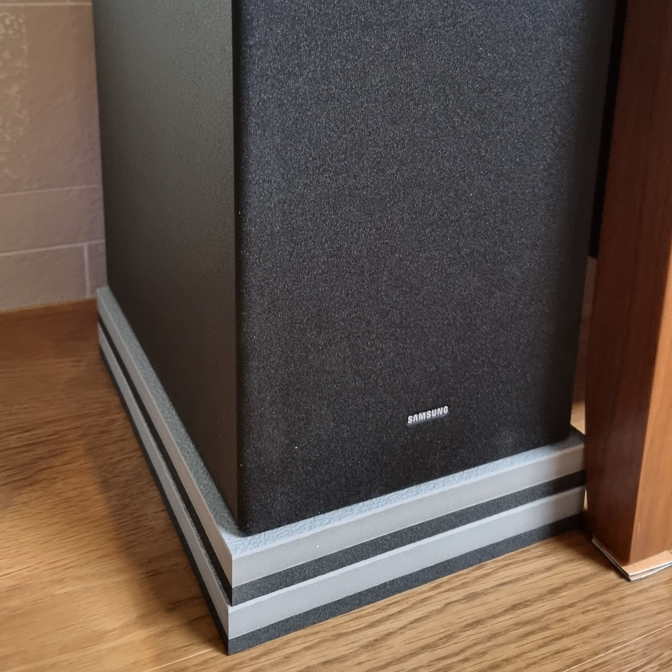 덕진스펀지 스피커 매트 2개 우퍼 방진패드 삼성사운드바 서브우퍼 받침대 400X200X25T