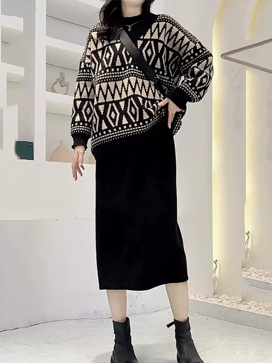 브이넥 다이아몬드패턴 스웨터 가을겨울 루즈핏 중년여성 기하학 무늬 유니크 디자인 블랙 - 상세 이미지 3