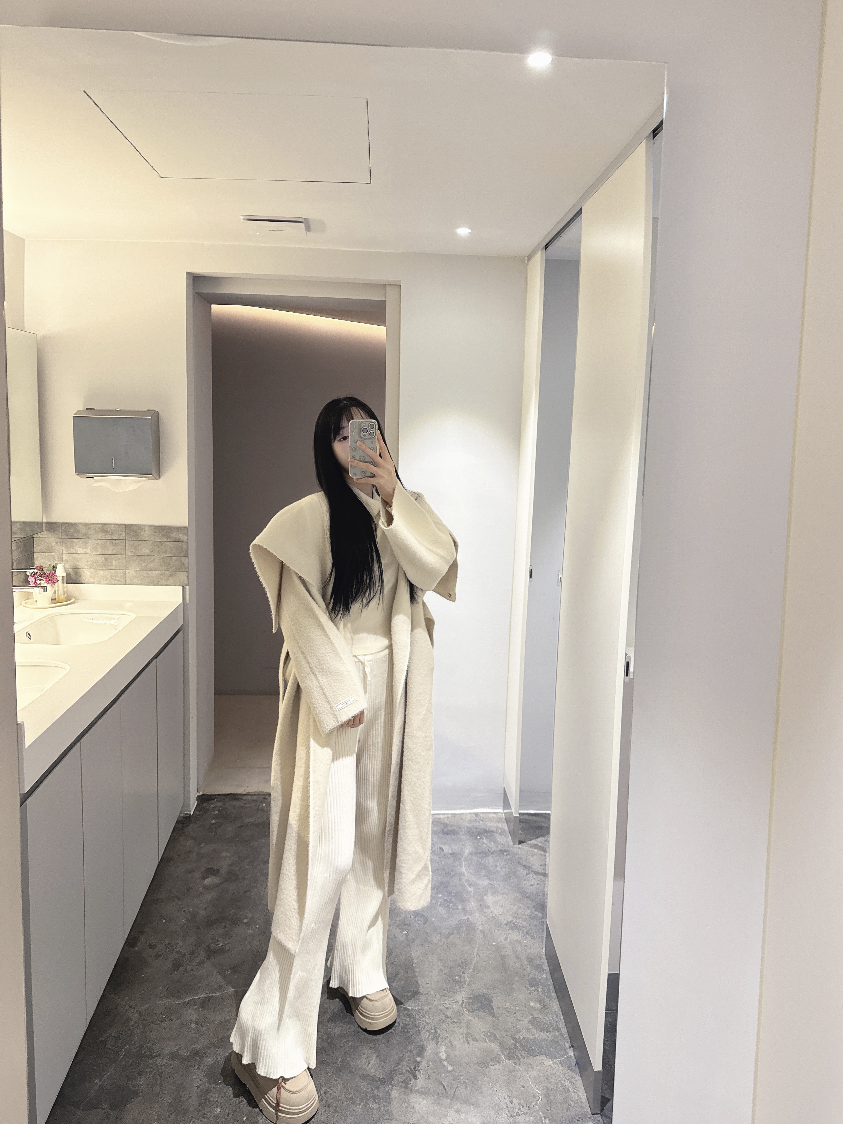 [🤍☁밍크원단/꾸안꾸룩☁] 패치 숄카라 머플러 투웨이 롱 코트 가디건 (수입) 상세 이미지 11