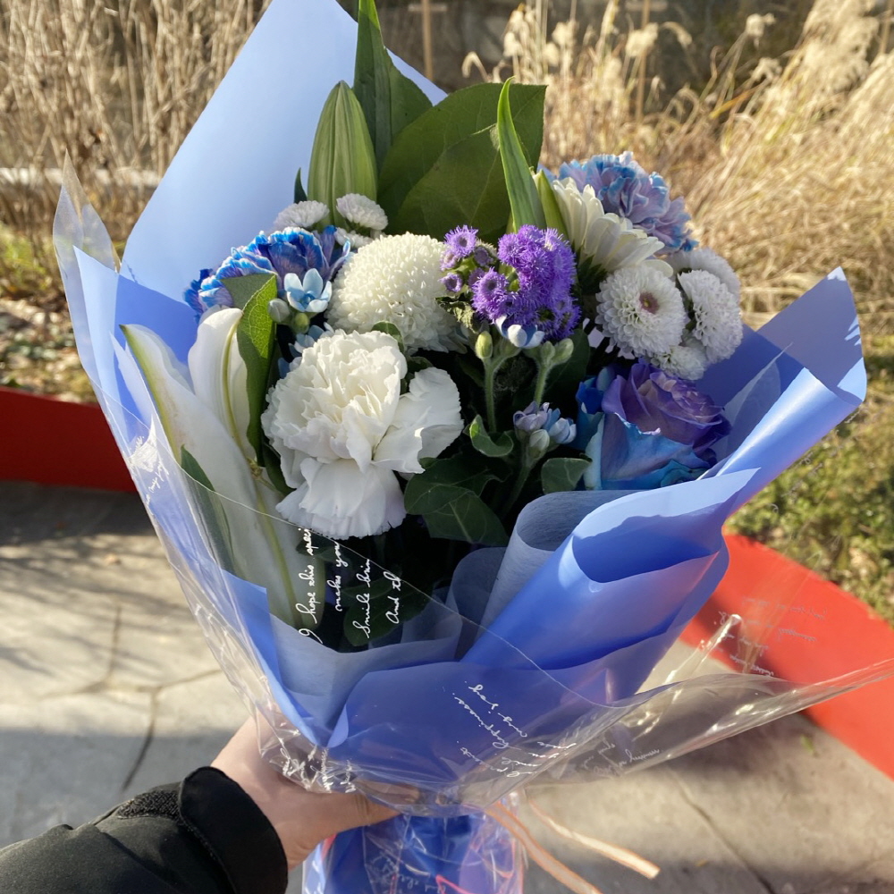 졸업 생일 남자 꽃다발 선물 파란색꽃 파랑 한다발 꽃배달 싼곳 - 상세 이미지 4