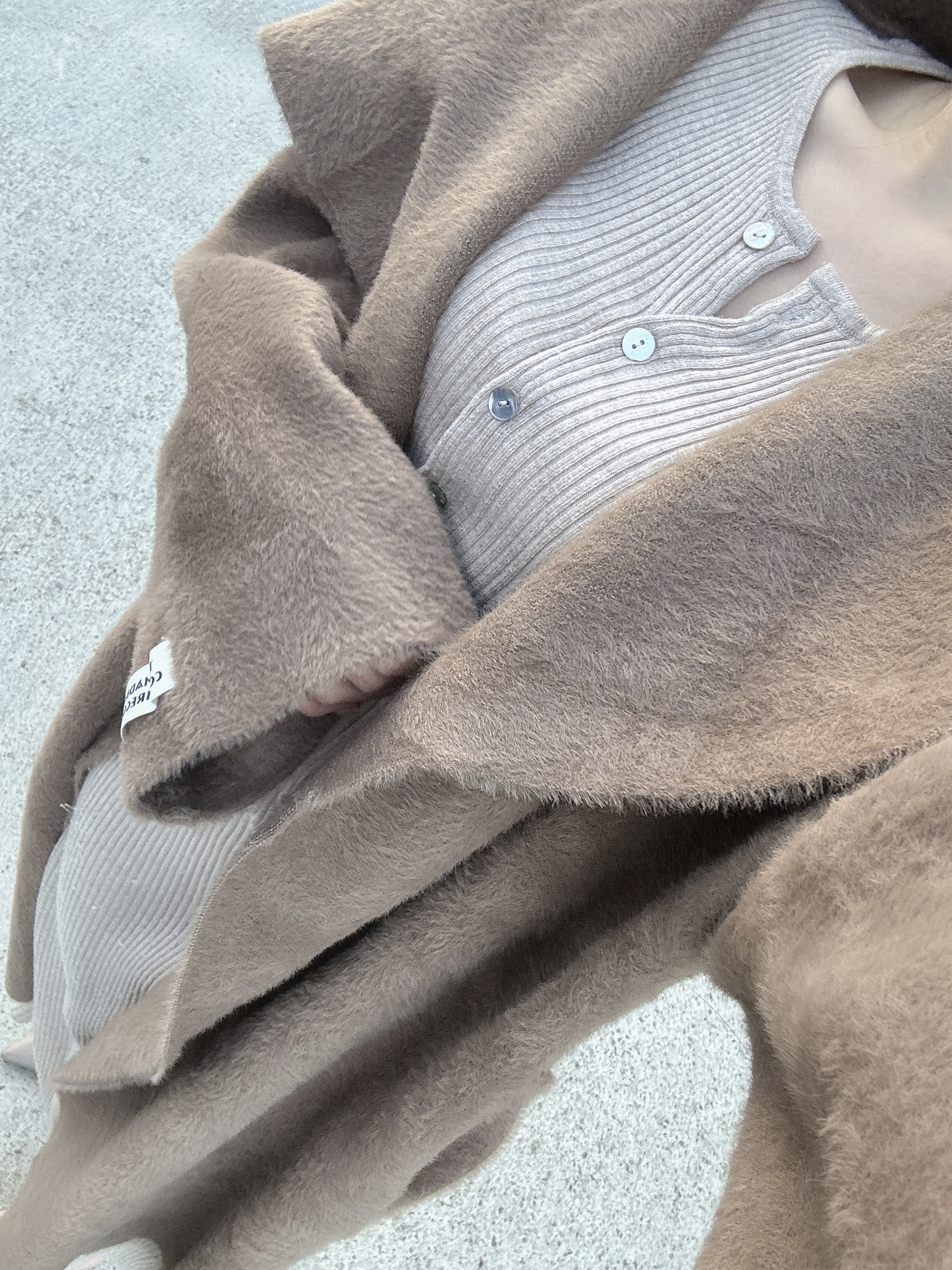 [🤍☁밍크원단/꾸안꾸룩☁] 패치 숄카라 머플러 투웨이 롱 코트 가디건 (수입) 상세 이미지 20