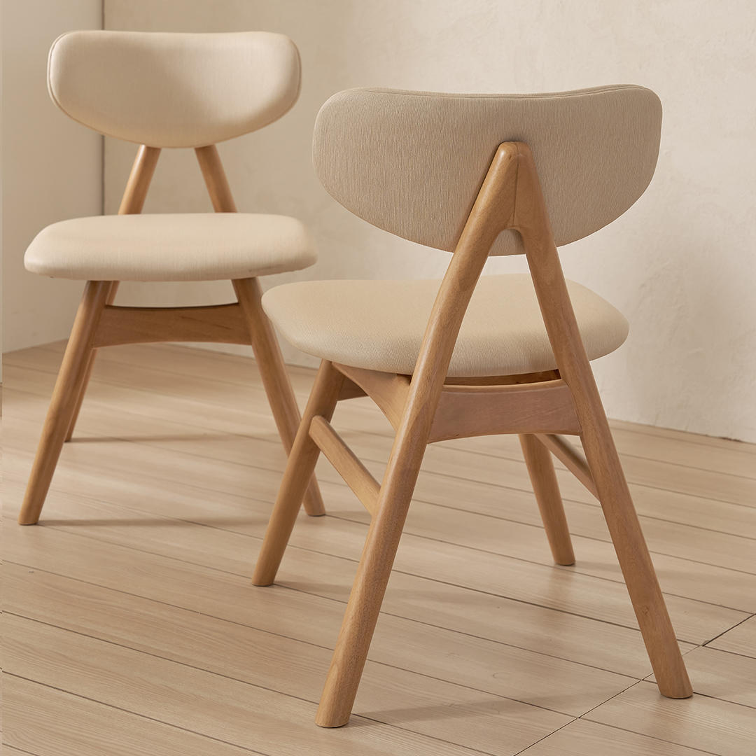 앤틀러스 고무나무 원목 디자인 체어 인테리어 카페 식탁 의자