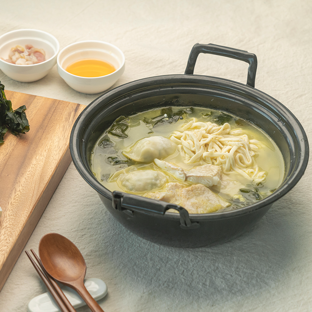 온천장 깃발집 어미역 국수전골 밀키트 900g 2인분 2개 - 상세 이미지 5