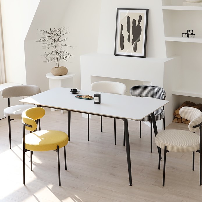 스위터 블랙 식탁의자 인테리어 주방 미드센츄리 모던 디자인 카페 의자