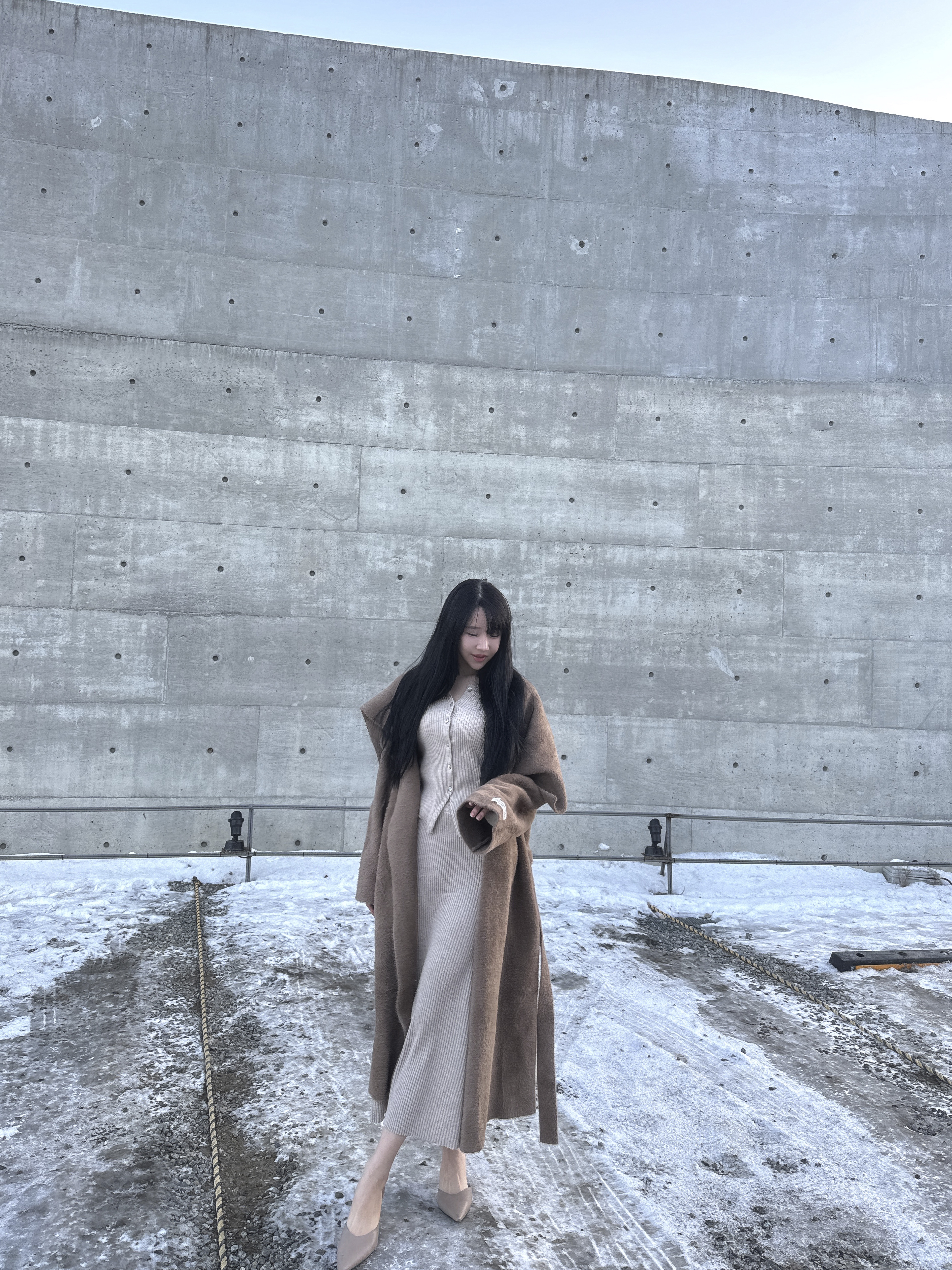 [🤍☁밍크원단/꾸안꾸룩☁] 패치 숄카라 머플러 투웨이 롱 코트 가디건 (수입) 상세 이미지 26