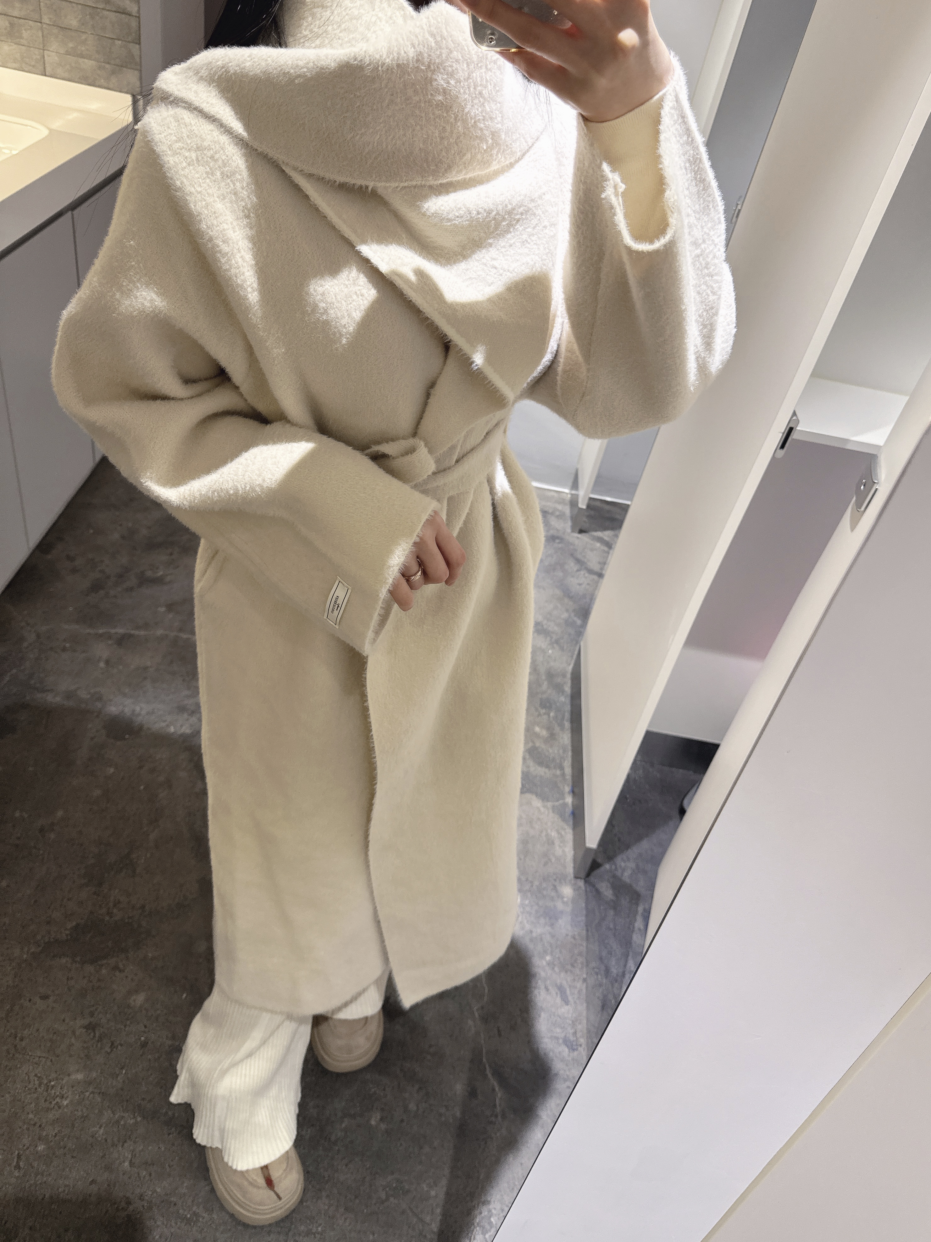 [🤍☁밍크원단/꾸안꾸룩☁] 패치 숄카라 머플러 투웨이 롱 코트 가디건 (수입) 상세 이미지 6