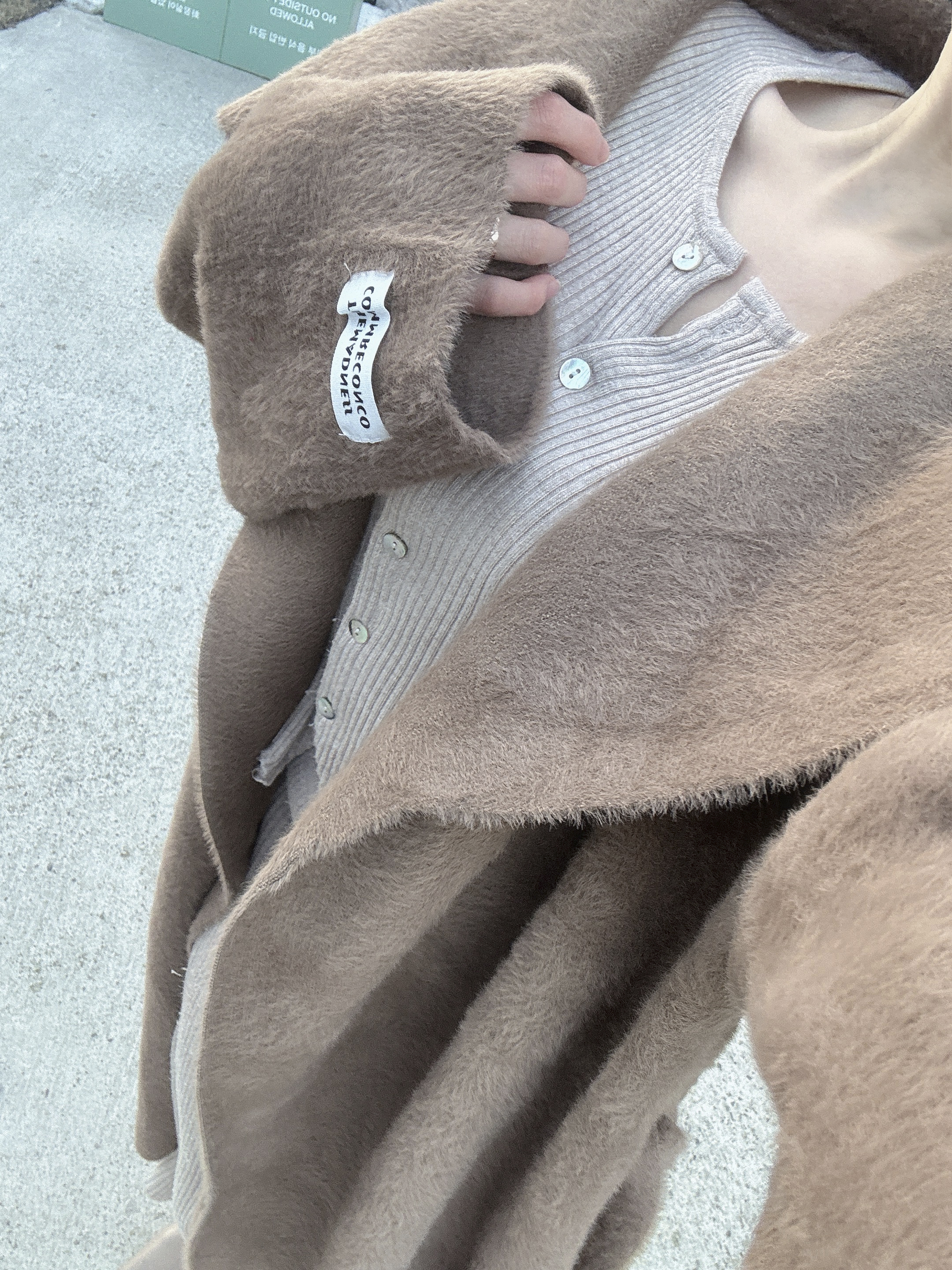 [🤍☁밍크원단/꾸안꾸룩☁] 패치 숄카라 머플러 투웨이 롱 코트 가디건 (수입) 상세 이미지 21