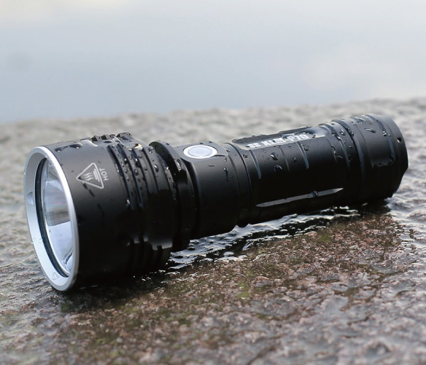 P70 LED 후레쉬 집중광 충전식 휴대용 손전등 사냥 등산 전술 써치라이트 랜턴 풀세트