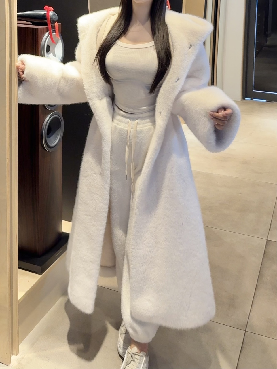 [주문폭주🔥] 베이퍼 스트링  무스탕 후드 퍼 코트 최저가 주문량미침 상세 이미지 15