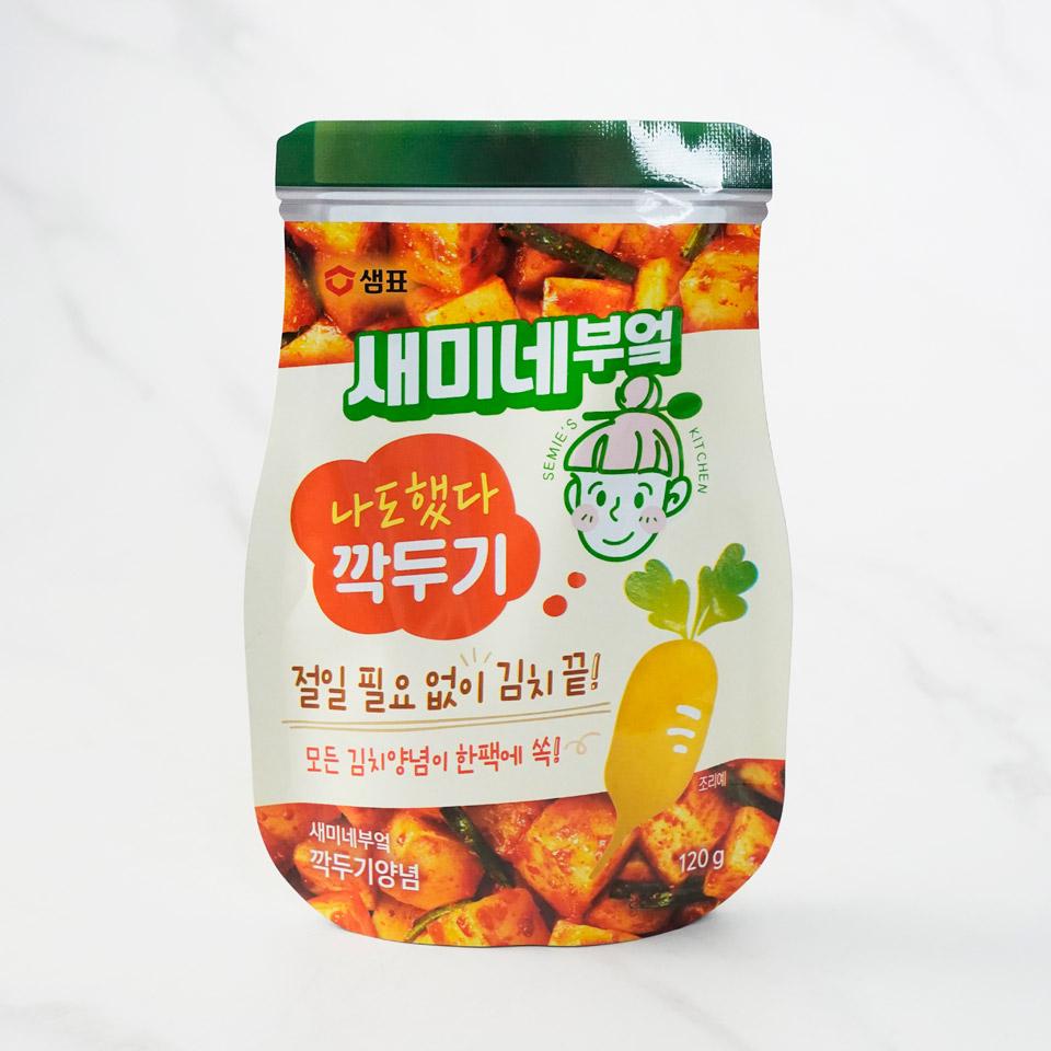 메가마트 새미네부엌 깍두기양념  120g - 상품 이미지