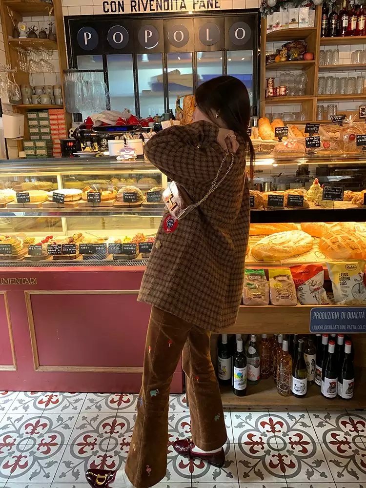 와펜패치 브라운 체크블레이저자켓 가을 겨울 울 안감누빔 유니크 디자인 고급 패션 프레피룩 - 상세 이미지 5