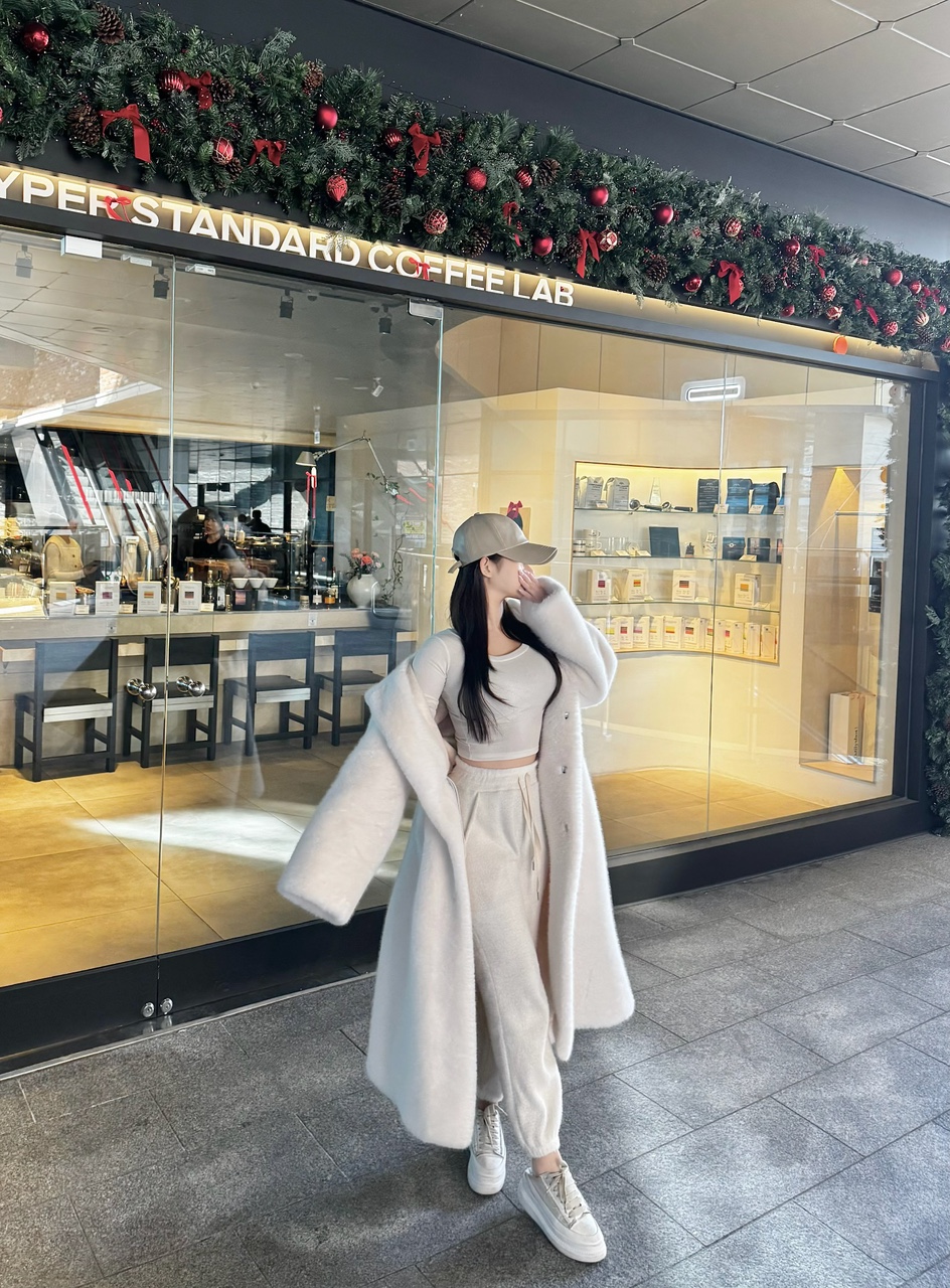 [주문폭주🔥] 베이퍼 스트링  무스탕 후드 퍼 코트 최저가 주문량미침 상세 이미지 7