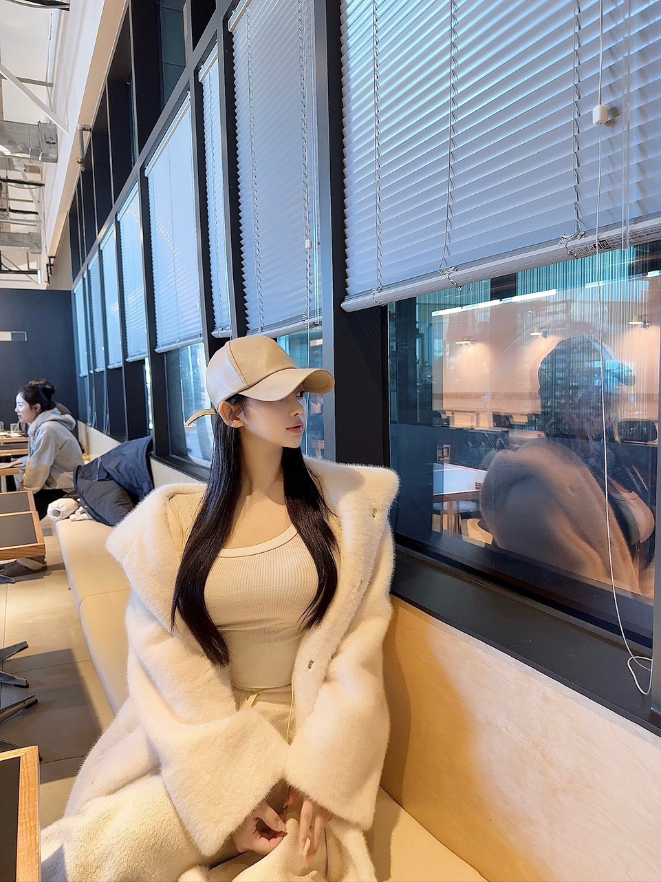 [주문폭주🔥] 베이퍼 스트링  무스탕 후드 퍼 코트 최저가 주문량미침 상세 이미지 6