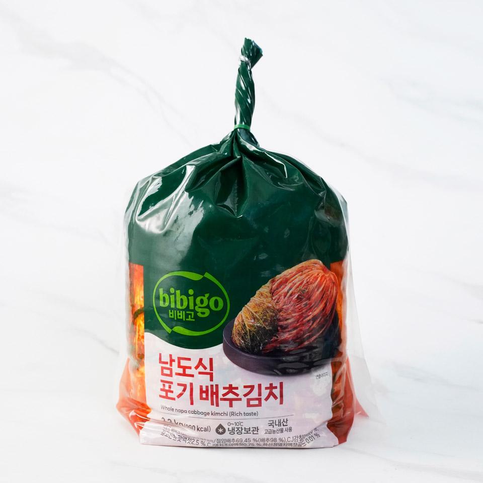 메가마트 CJ 비비고 남도식 포기 배추김치 2.6kg - 상품 이미지