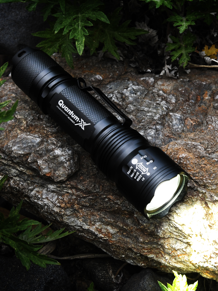 몬스터라이트 퀀텀 익스트림 3400mAh 충전식 LED 줌 후레쉬 라이트 손전등 해루질 써치 캠핑 랜턴 ML2400QTX