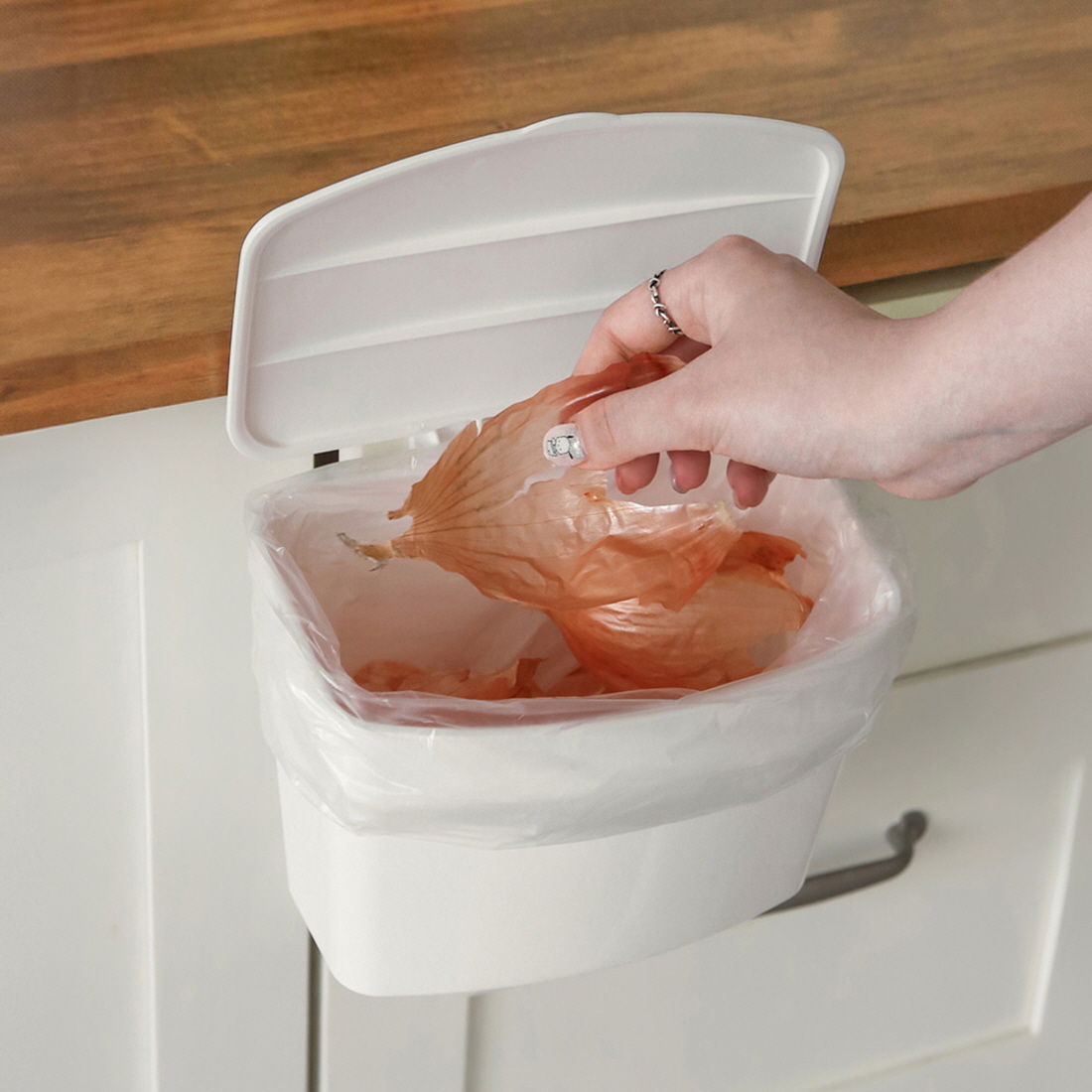 국산 음쓰통 음식물쓰레기통 걸이형쓰레기통 싱크대 잔반통 걸이식휴지통 1.8L