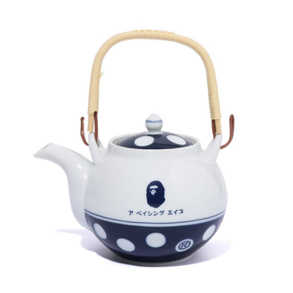 베이프 티포트 PORCELAIN LOGO TEAPOT 1월 3주차 신상 1K70-193-004 - 메인 이미지