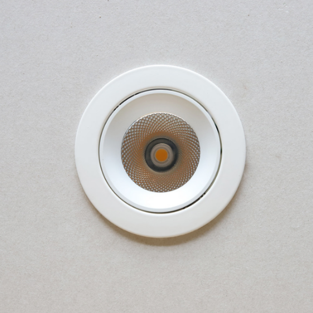 KS인증 LED COB 집중형 7.5CM(3인치) 다운라이트 매립등 매입등 8W, 전구색 - 메인 이미지