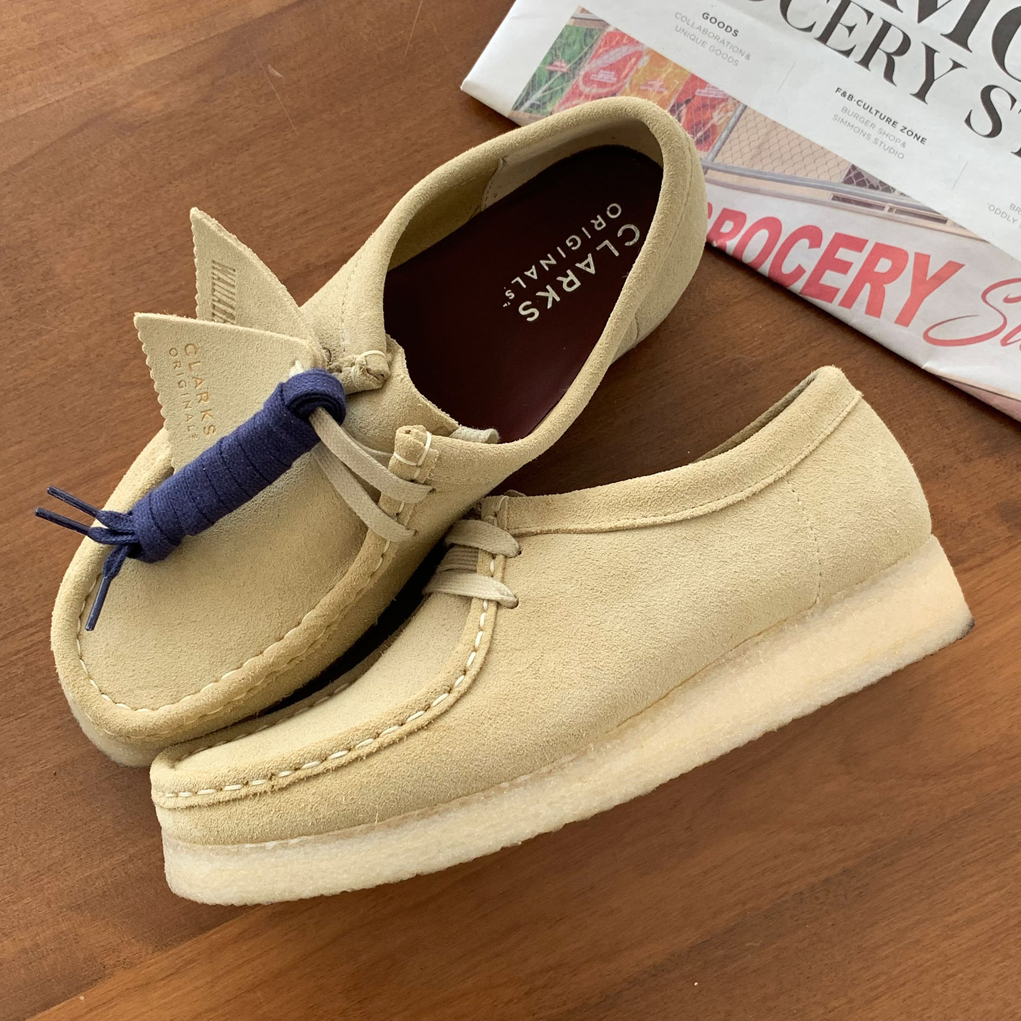 클락스 왈라비 여성 로퍼 스웨이드 메이플 26155545