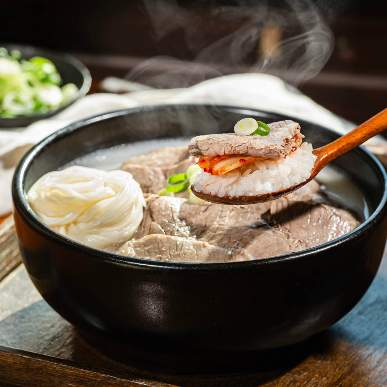 종합선물세트 김치 깍두기 포함 설렁탕 도가니탕 금왕탕 만두 간편식 어르신 보양식 건강식 캠핑밀키트 - 상세 이미지 5