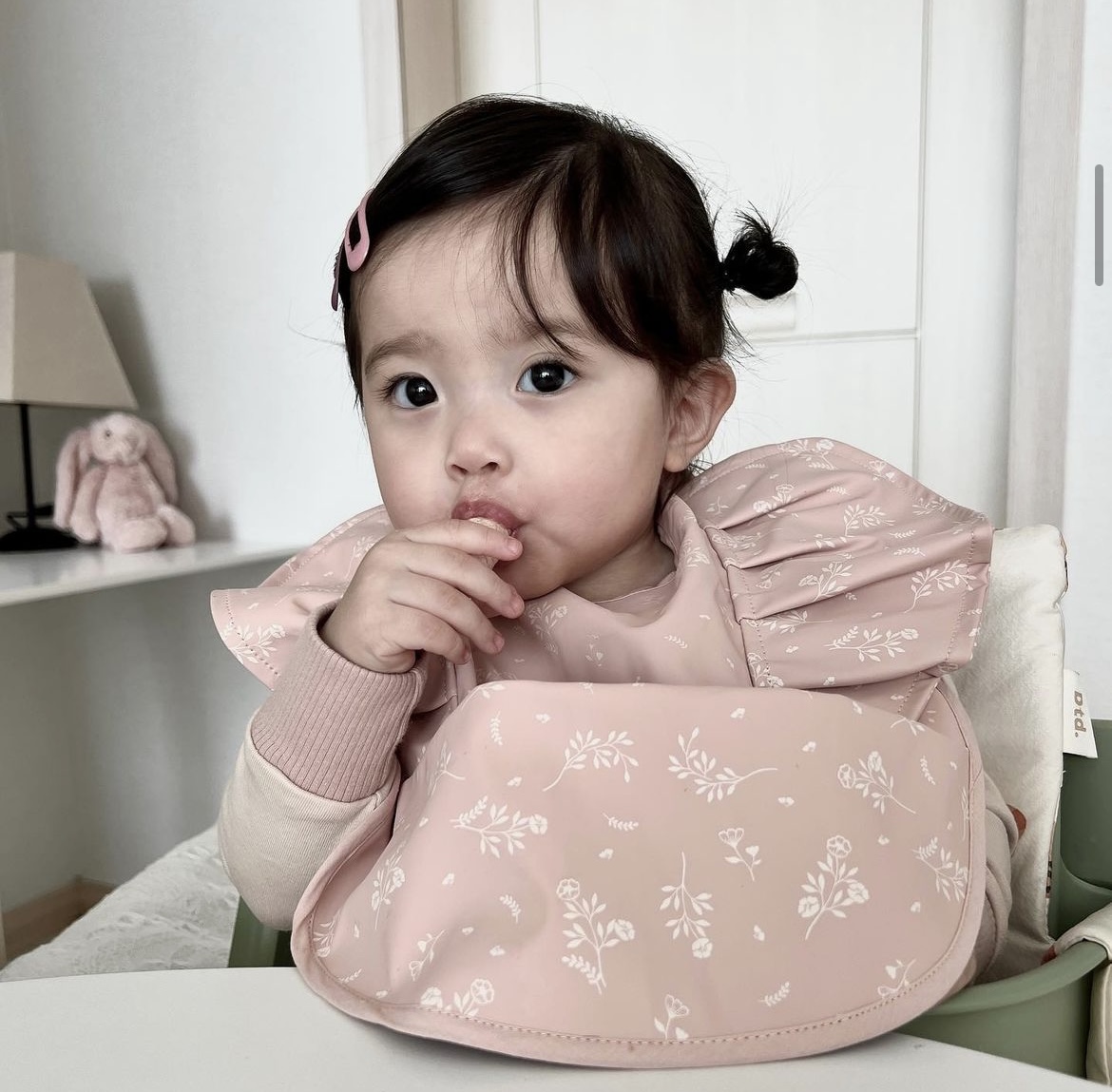 아기 턱받이 이유식 턱받이 방수 턱받이 침받이 신생아 유아 베이비 빕 프릴