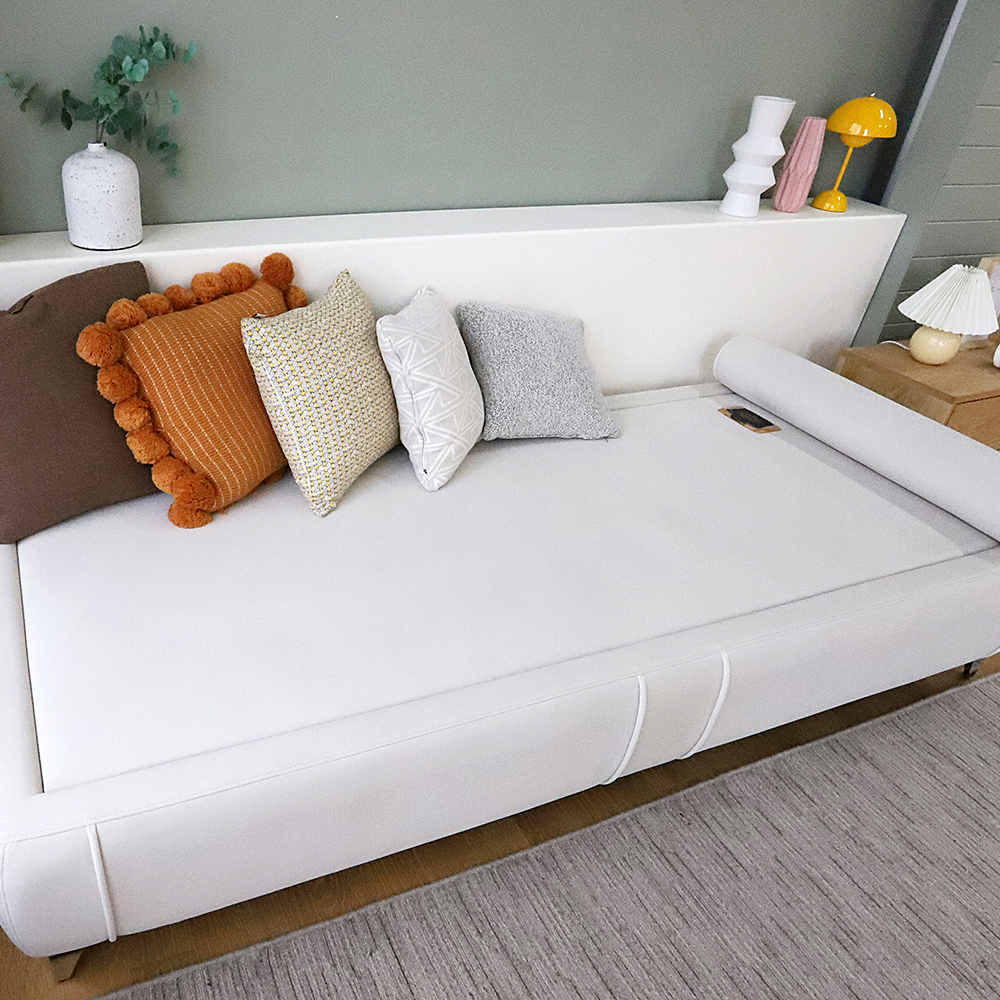 크림 3인용 패브릭 흙소파 침대형쇼파 온열 온돌 황토볼 흙침대 CL507