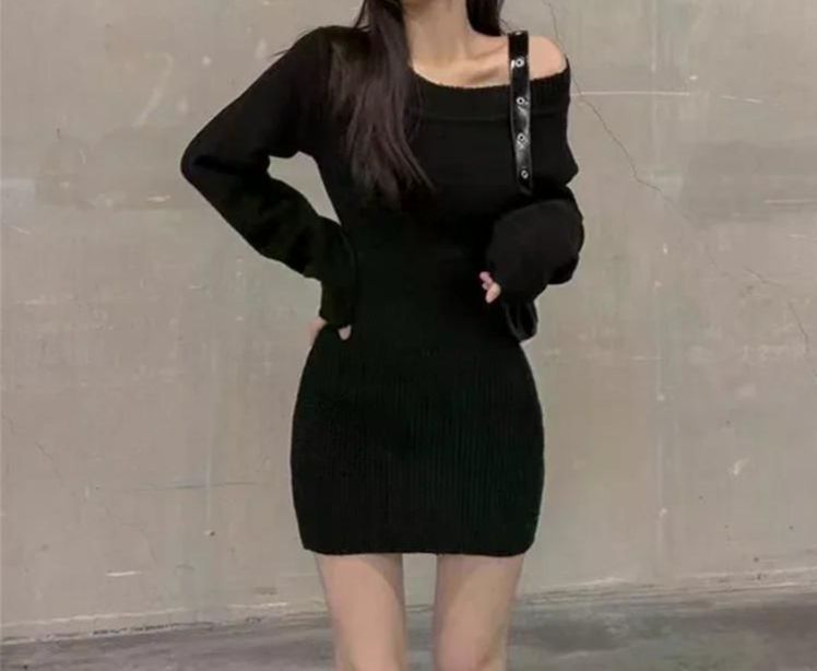 여친룩 슬림핏 원피스 여성용 가을 겨울 니트 허리 조임 탱크탑 단추 단품 드레스 코디 그레이 - 상세 이미지 4