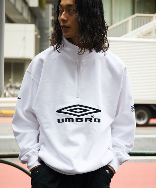 엄브로 UMBRO 별주 자수 로고 하프 집업 긴팔 스웨트 화이트 - 상세 이미지 2