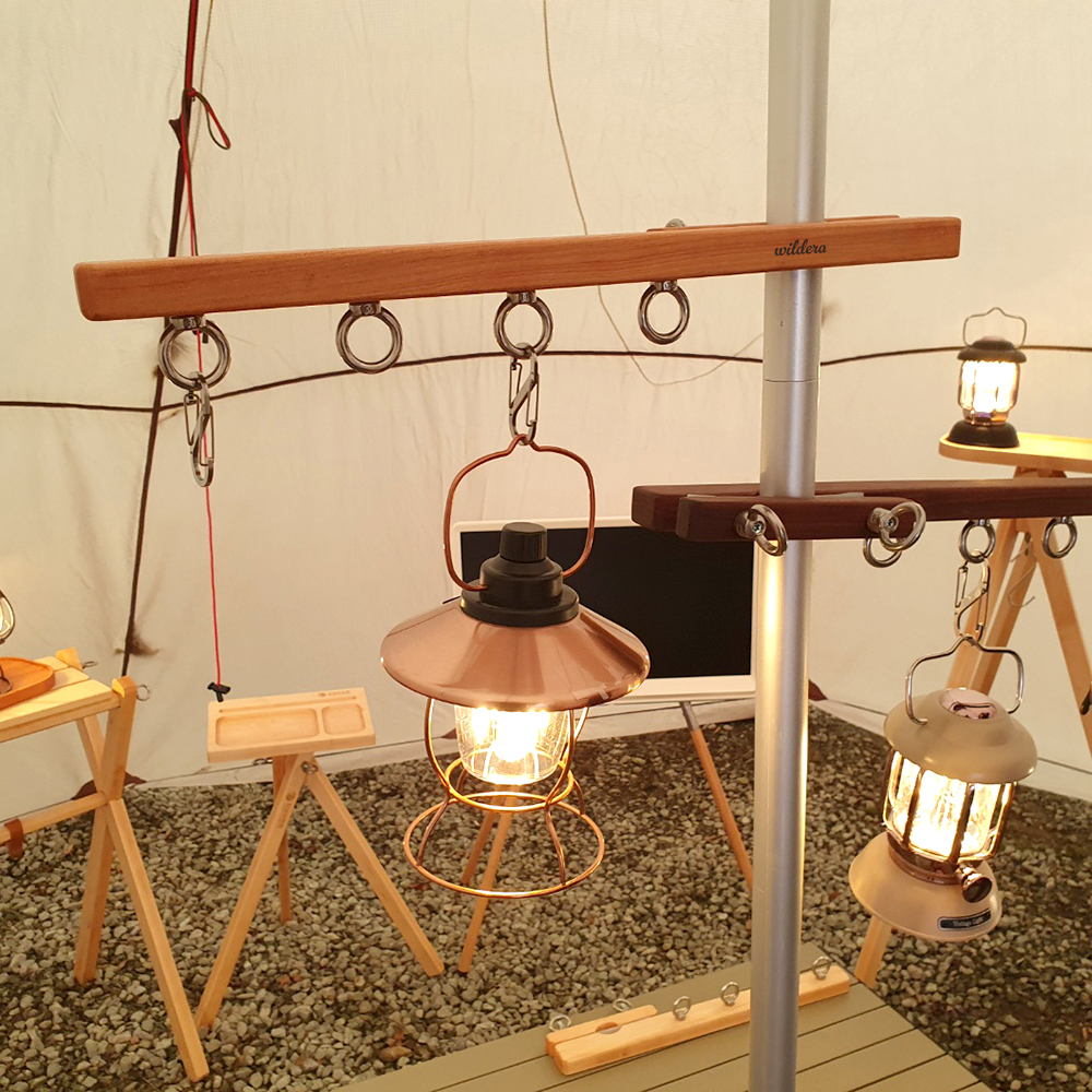 윌데라 랜턴걸이 캠핑 폴대 텐트 원목 조명 거치대 체리 나무 각인