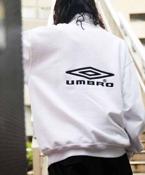 엄브로 UMBRO 별주 자수 로고 하프 집업 긴팔 스웨트 화이트 - 상세 이미지 5
