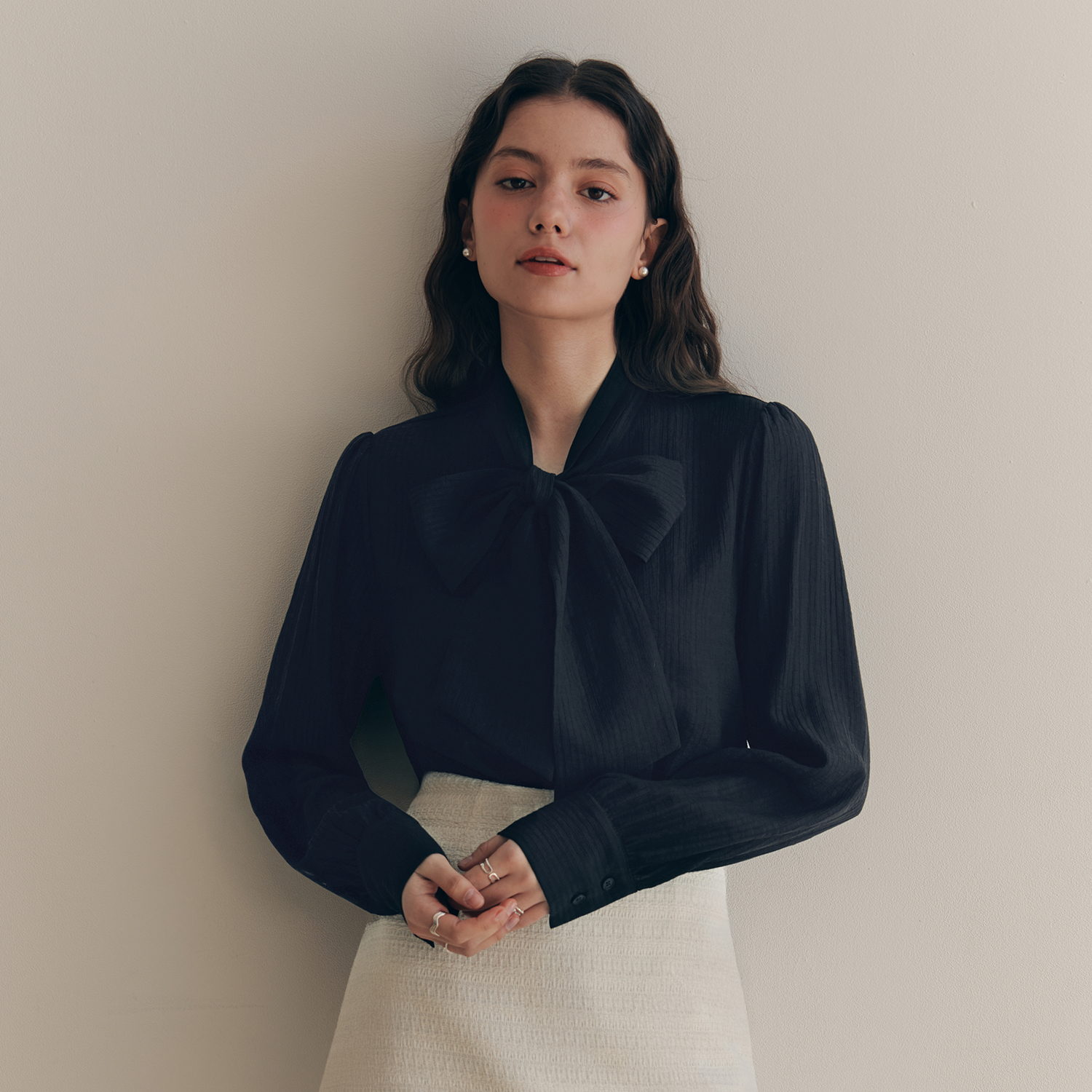 [제로스트릿][2컬러] 웨이브 리본 블라우스 WAVE RIBBON BLOUSE - 상세 이미지 5