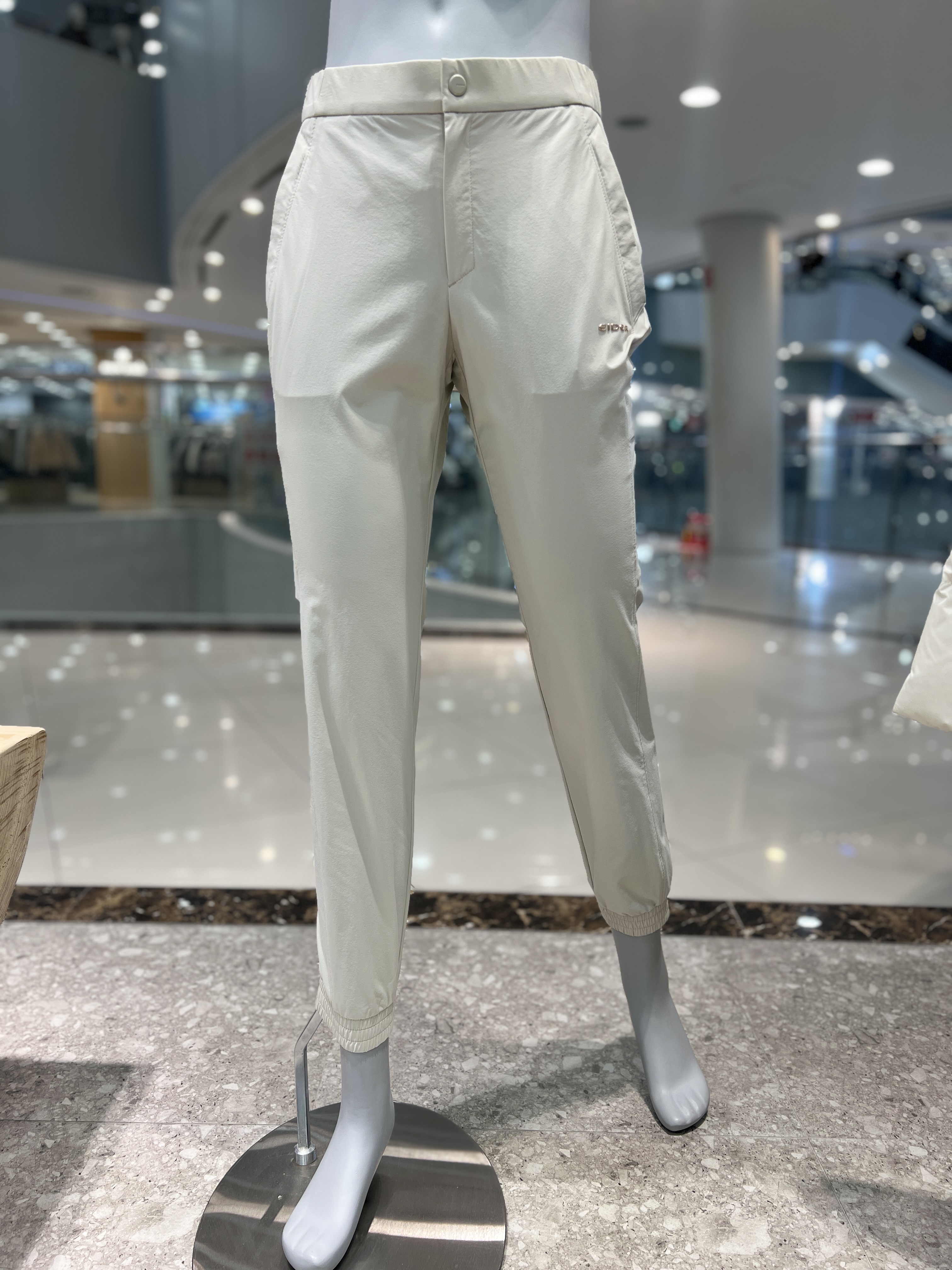 아이더 여성 봄바지 에어로 하이크 여성 조거 팬츠 - 상품 이미지