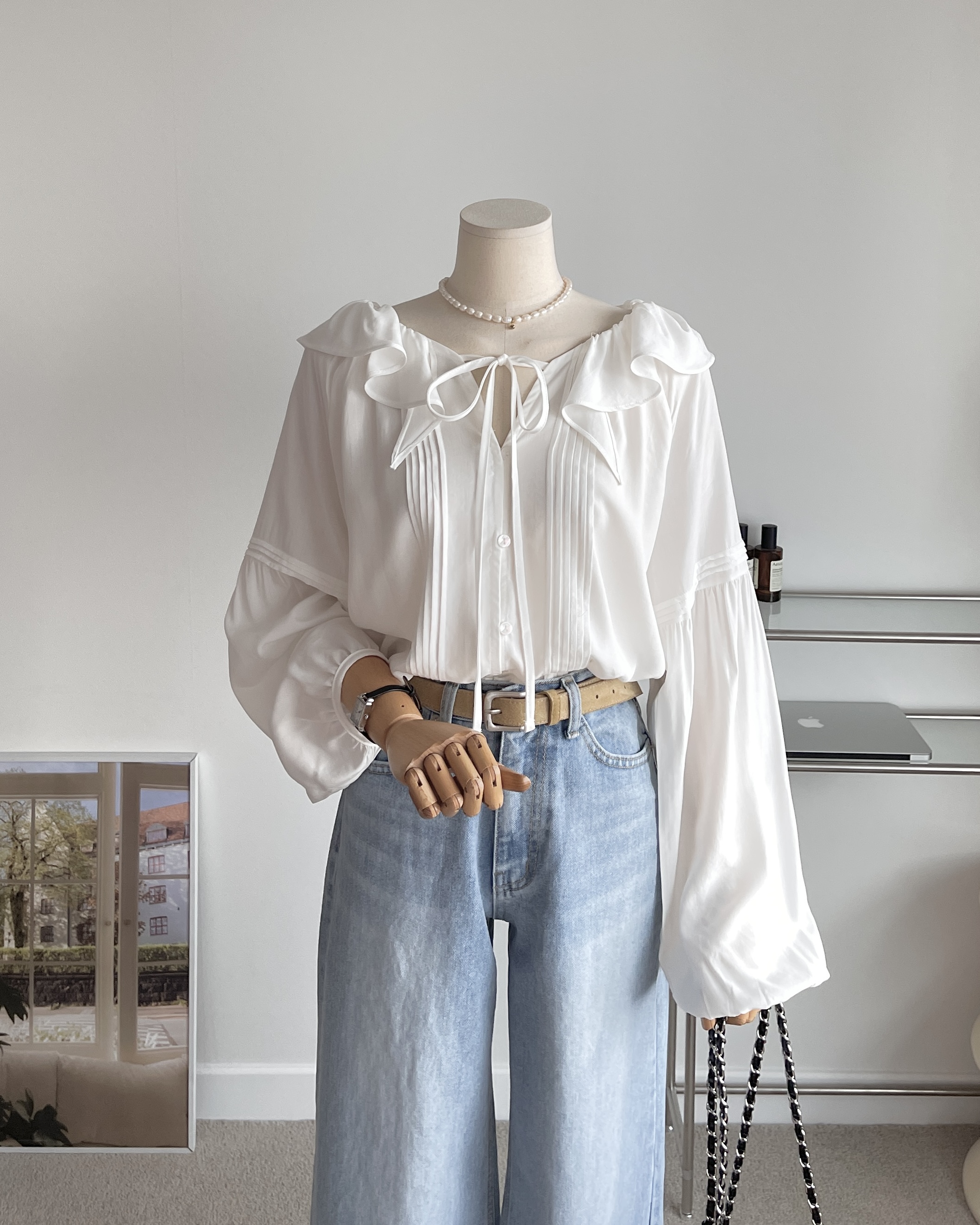 러플 핀턱 프릴블라우스 퍼프블라우스 제품 이미지