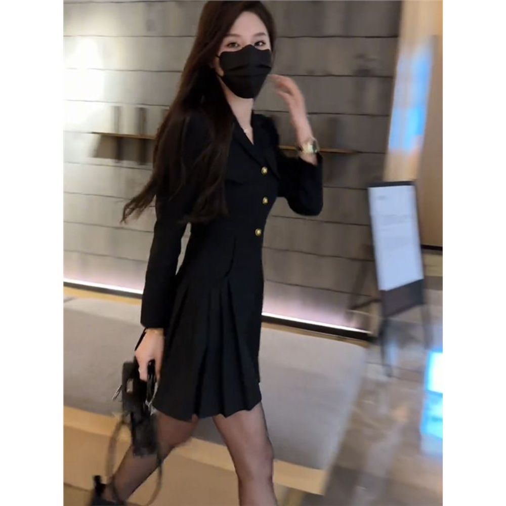 데이트룩 연말룩 민소매 셔링 반팔 파티룩 하객룩 멜빵 슬림핏 멜빵바지 점프수트 데님 와이드 - 상세 이미지 4