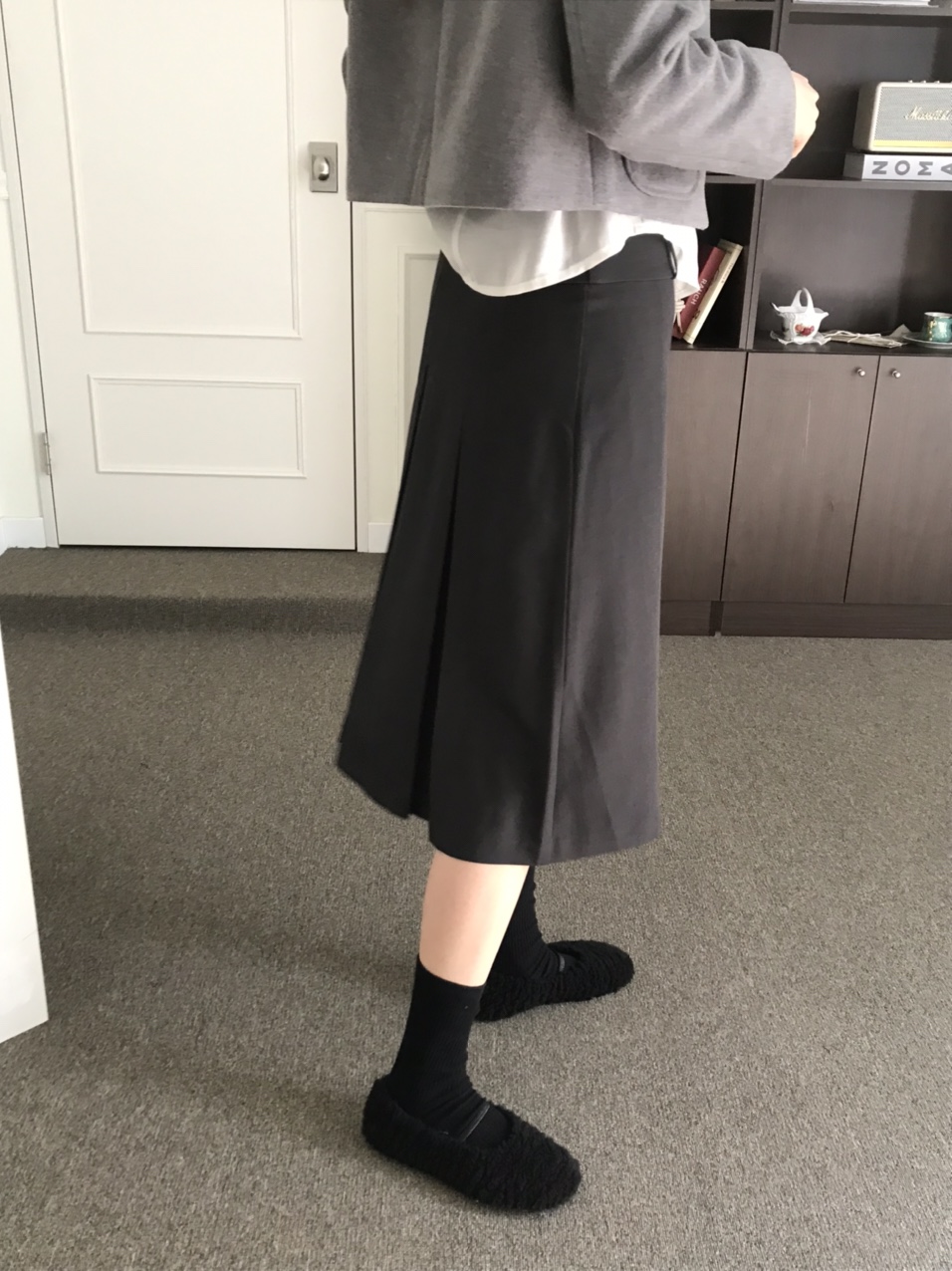 [S-M] 뮤어 볼드 플리츠 미디 스커트 2colors 상세 이미지 4