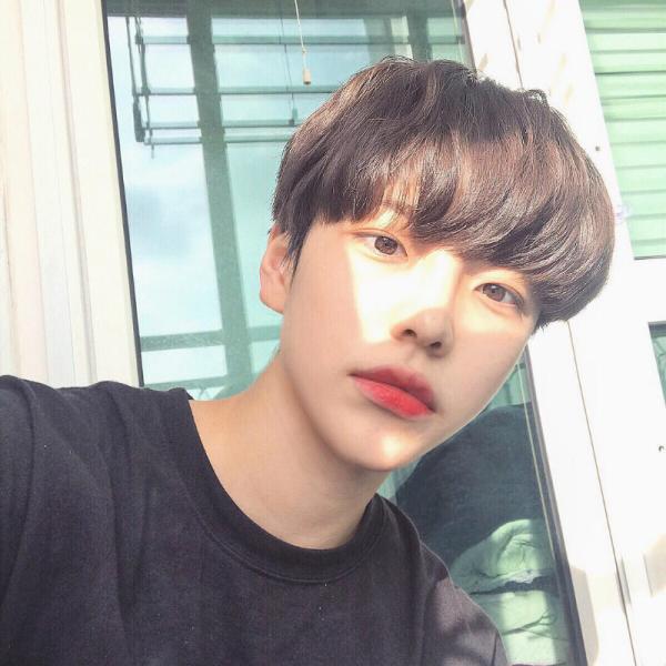 20대가발 30대민머리 부분가발 탈모커버 자연스러운컷트가발 남성용 합성 짧은 머리 가발 버전 잘생긴 남성 스트레이트 헤어 앞머리 포함 학생... 