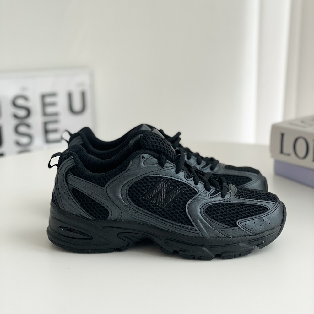 뉴발란스 530 트리플 블랙 공용