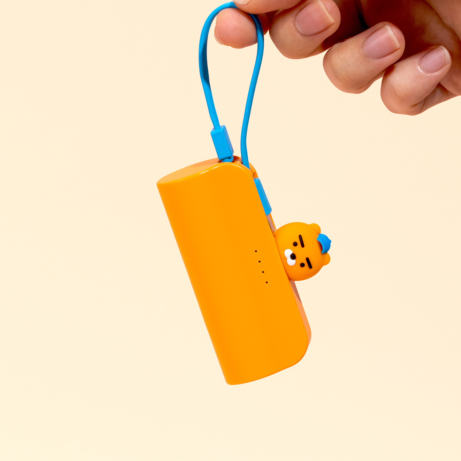 카카오프렌즈 볼캡 도킹형 20W 고속충전 보조배터리 5000mAh(8핀/C타입) 춘식이 아이보리 이미지 6