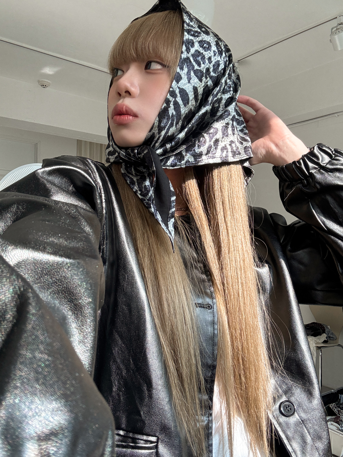 [유행템] 포일리 삼각 호피 실버 스카프 헤어 두건 3color 상세 이미지 6