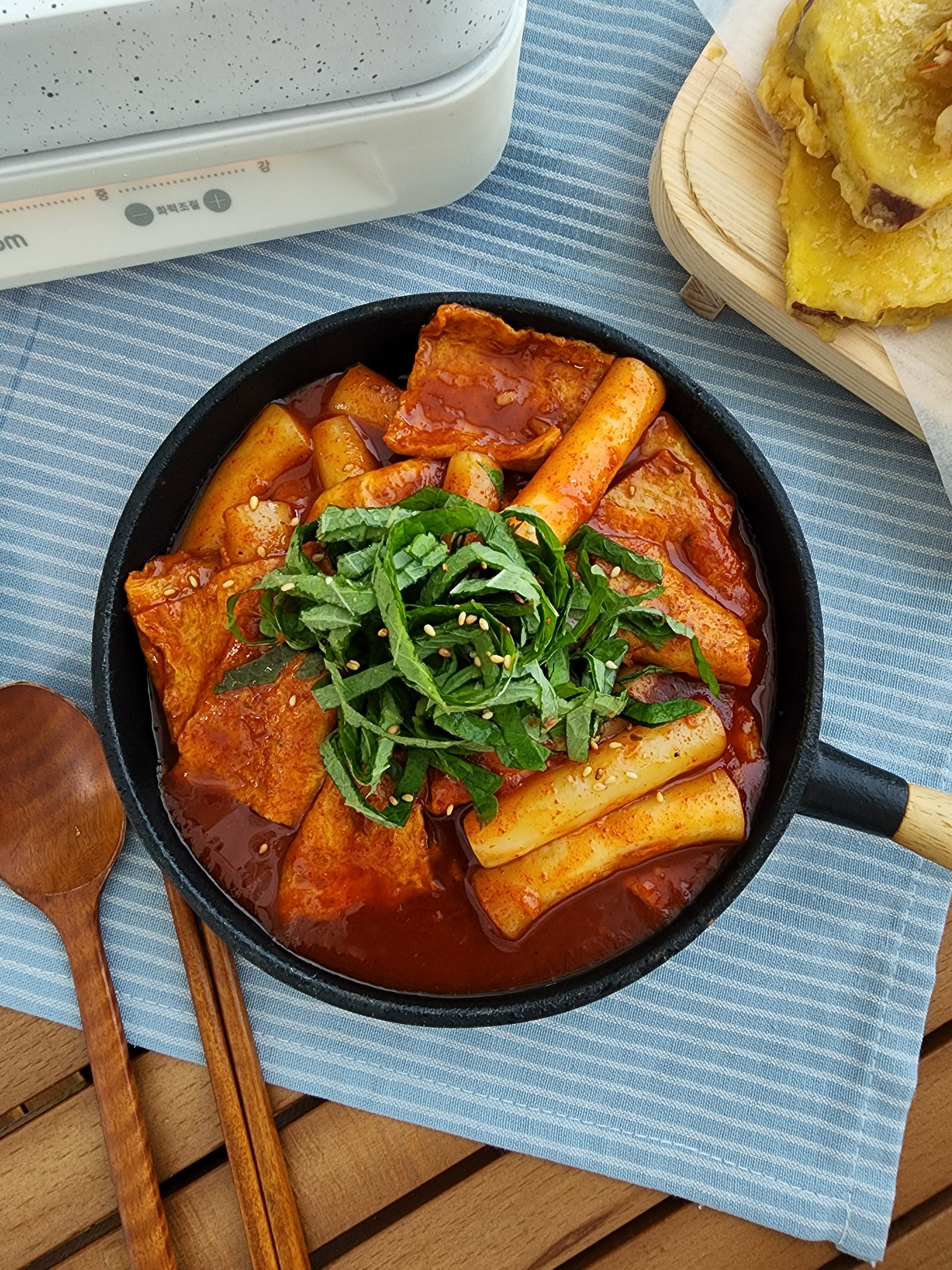 [끌리는매콤맛] 부산 신촌깻잎떡볶이 밀키트 (2인분) - 상세 이미지 3