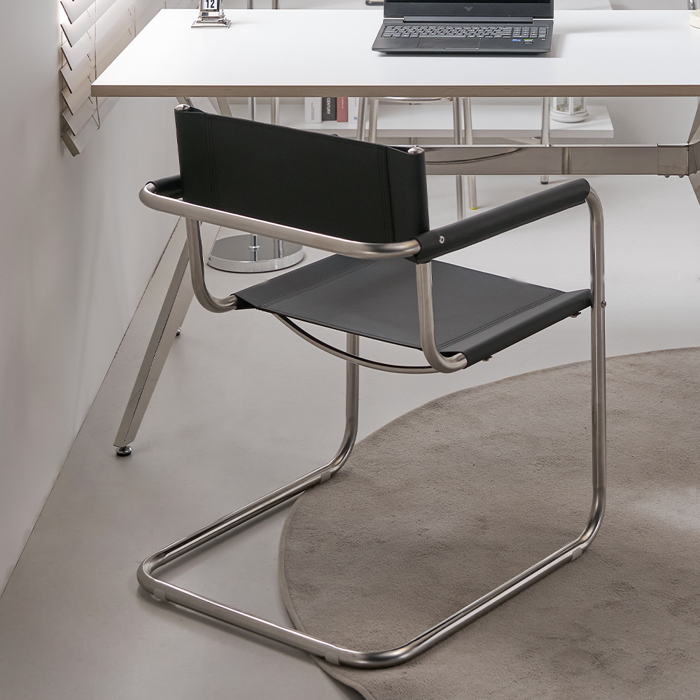 글로우 미드센츄리 철제 의자 카페 가죽