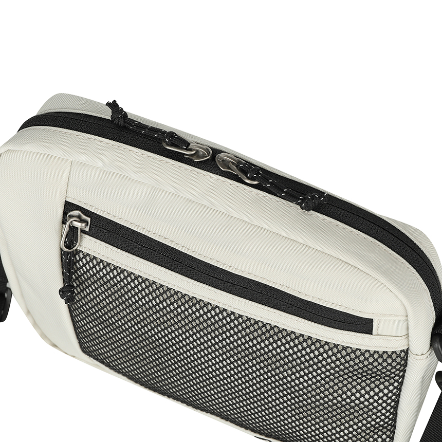 블랙야크 공용 등산 여행 가로형 크로스백 트래블 파우치 크로스 가방 2BYABXU910