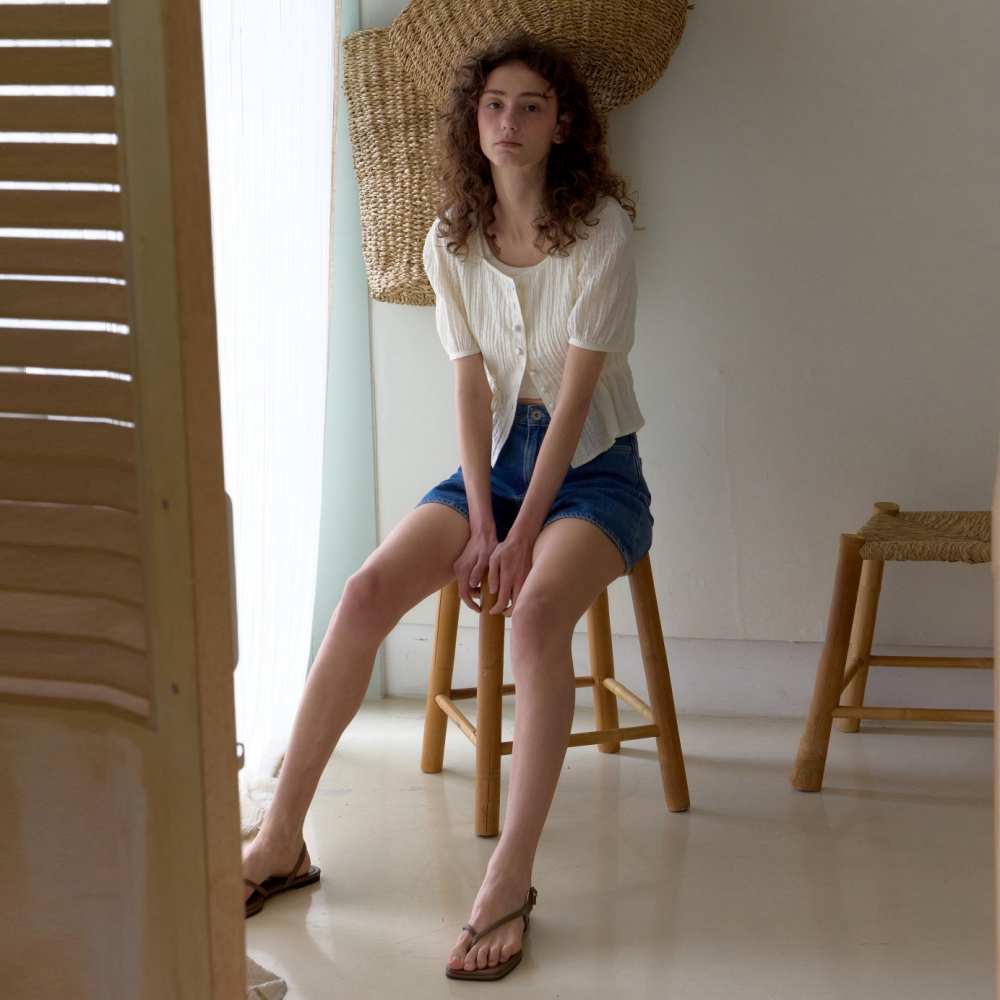 [3차 재입고][어나우트] CRINKLE NATURAL BLOUSE CREAM - 상세 이미지 2