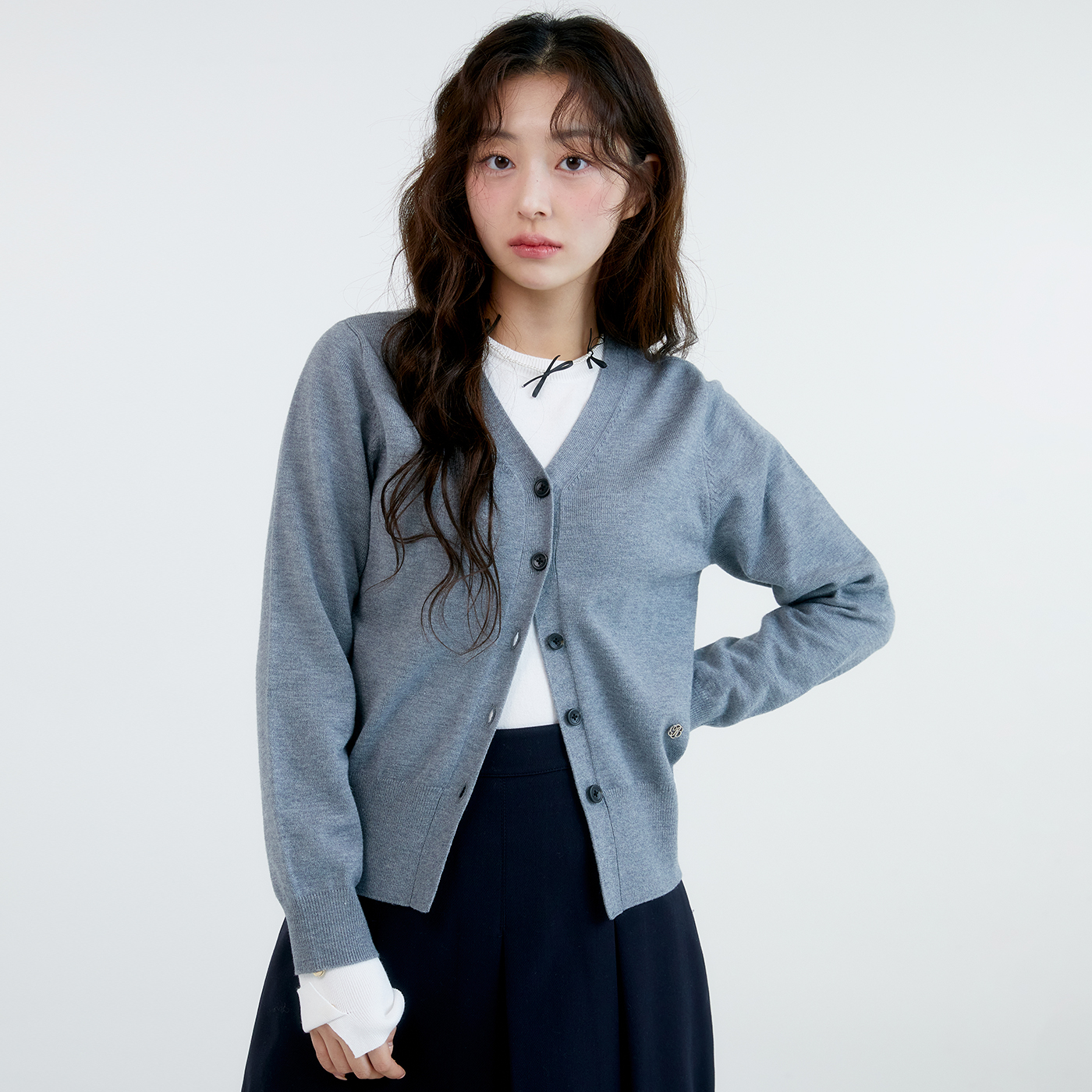 [N배송] 로엠 올데이 브이넥 가디건 RMCKF23R98 이미지 4