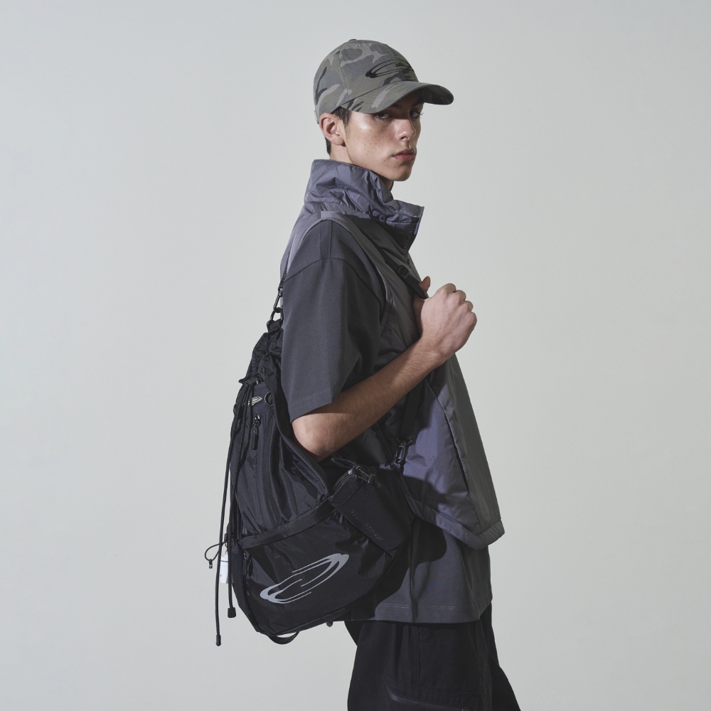 [오프닝프로젝트] Mesh Pocket String Bag - Black - 상세 이미지 4