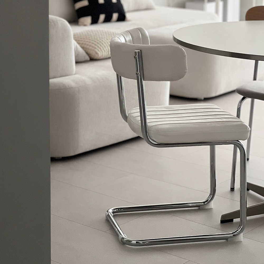 16피스 PSC 카페 업소용 미드센츄리 세스카 식탁 의자 퀼팅 철제 라운지 커피숍