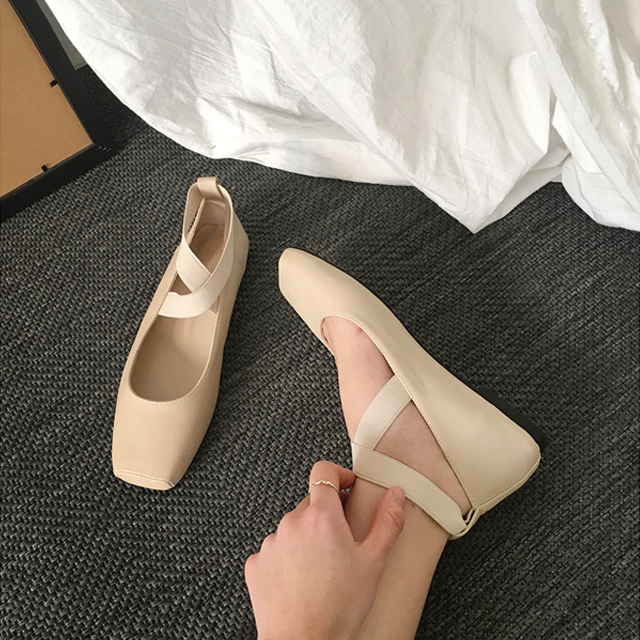 발레리나 X밴딩 크로스 스트랩 플랫슈즈 여성 단화 발레코어룩