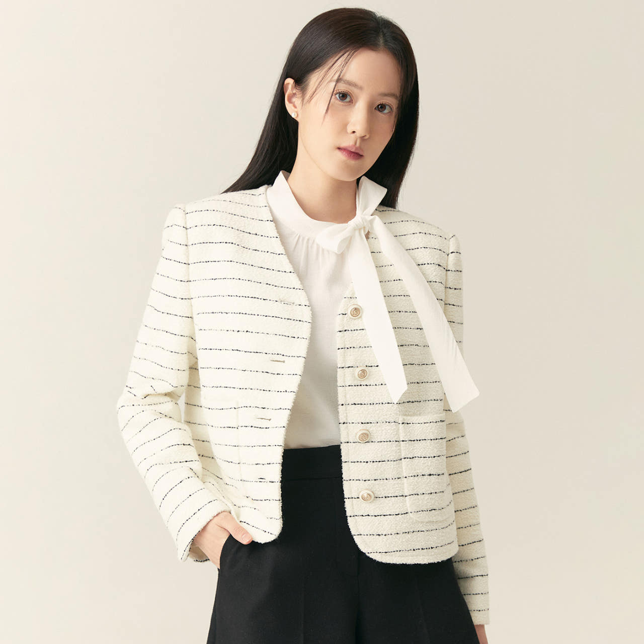 로엠 브이넥 부클 자켓 RMJKF12R12 - 상세 이미지 3