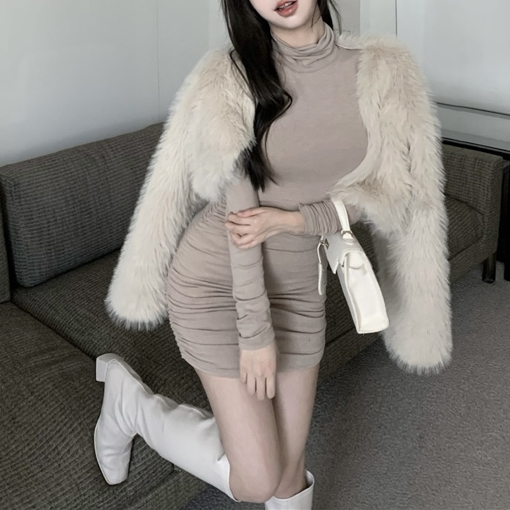 부부 레이온 스판 터틀 폴라 셔링 미니원피스 (베이지/챠콜) - 상세 이미지 3